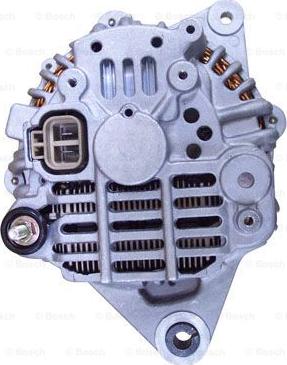 BOSCH F 042 303 076 - Alternatore www.autoricambit.com