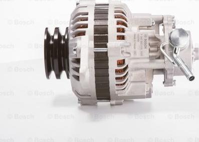 BOSCH F 042 303 110 - Alternatore www.autoricambit.com