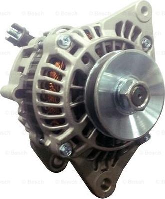 BOSCH F 042 303 121 - Alternatore www.autoricambit.com