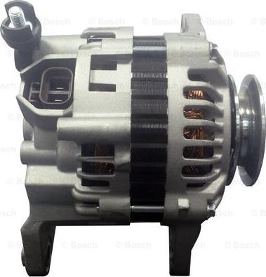 BOSCH F 042 303 121 - Alternatore www.autoricambit.com