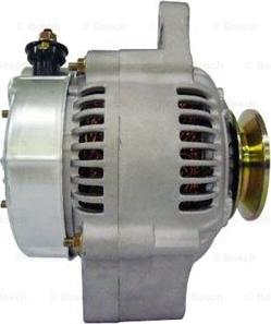 BOSCH F 042 302 015 - Alternatore www.autoricambit.com