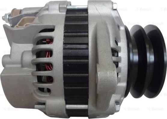 BOSCH F 042 205 120 - Alternatore www.autoricambit.com