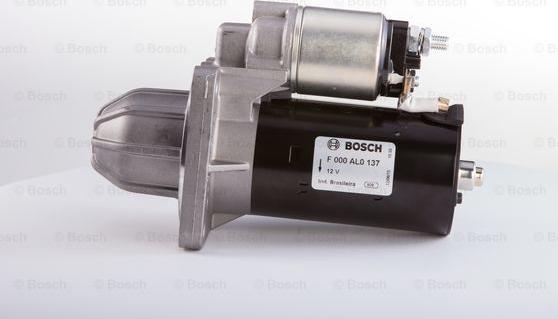 BOSCH F 000 AL0 137 - Motorino d'avviamento www.autoricambit.com