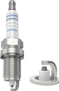 BOSCH F 000 KE0 P28 - Candela accensione www.autoricambit.com