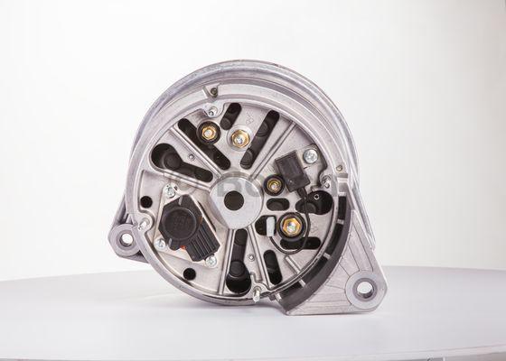 BOSCH F 000 LD0 206 - Alternatore www.autoricambit.com