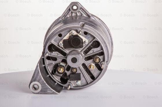 BOSCH F 000 LD0 208 - Alternatore www.autoricambit.com