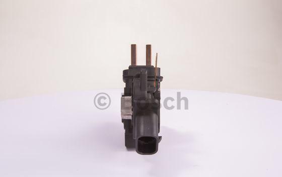 BOSCH F 00M 145 670 - Regolatore di tensione del generatore www.autoricambit.com