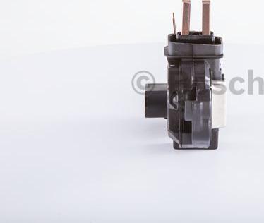 BOSCH F 00M A45 300 - Regolatore di tensione del generatore www.autoricambit.com