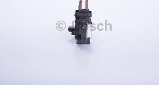 BOSCH F 00M A45 237 - Regolatore di tensione del generatore www.autoricambit.com