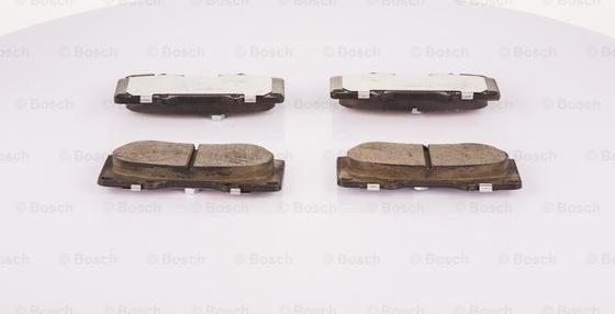 BOSCH F 03B 050 106 - Kit pastiglie freno, Freno a disco www.autoricambit.com