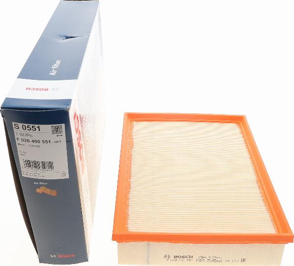 BOSCH F 026 400 551 - Filtro aria www.autoricambit.com