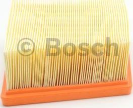 BOSCH F 026 400 135 - Filtro aria www.autoricambit.com