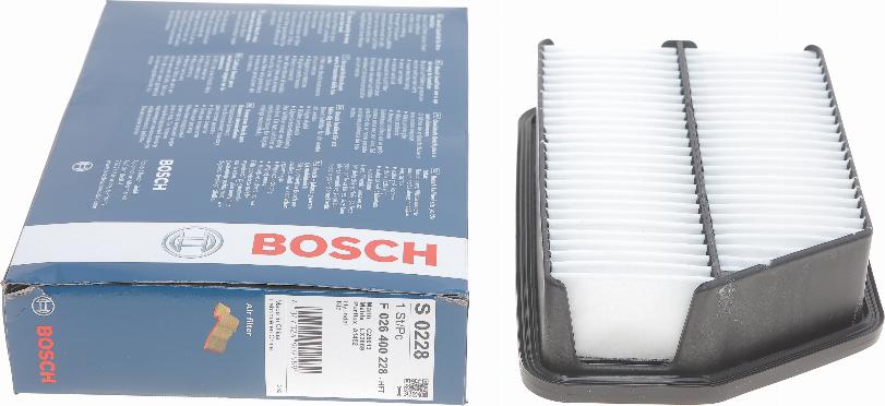 BOSCH F 026 400 228 - Filtro aria www.autoricambit.com