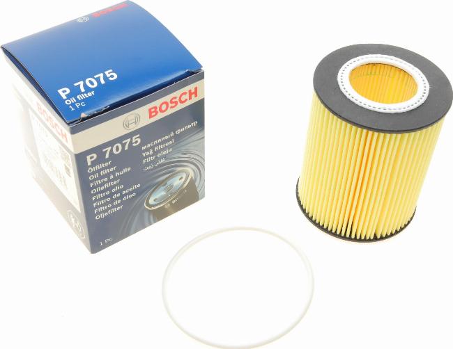 BOSCH F 026 407 075 - Filtro olio www.autoricambit.com