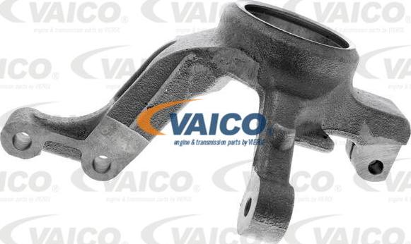 VAICO V46-0970 - Fuso a snodo, Sospensione ruota www.autoricambit.com