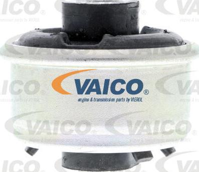 VAICO V46-0717 - Silent Block, Supporto Braccio Oscillante www.autoricambit.com