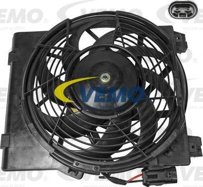 Vemo V40-02-1045 - Ventola, Condensatore climatizzatore www.autoricambit.com