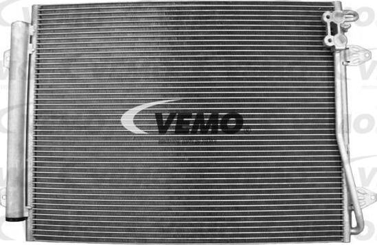 Vemo V15-62-1029 - Condensatore, Climatizzatore www.autoricambit.com