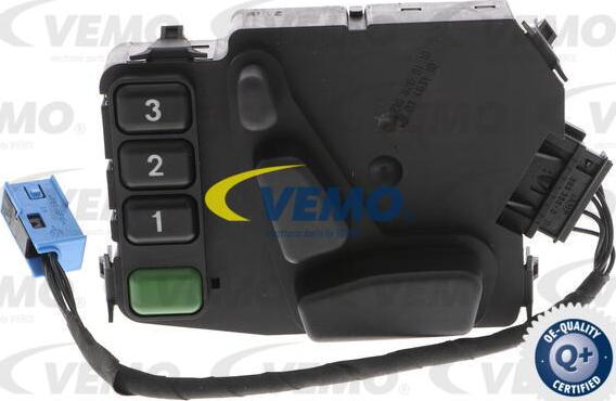 Vemo V30-73-0241 - Interruttore, Regolazione sedile www.autoricambit.com