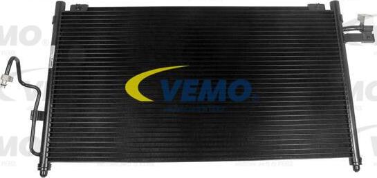 Vemo V32-62-0003 - Condensatore, Climatizzatore www.autoricambit.com