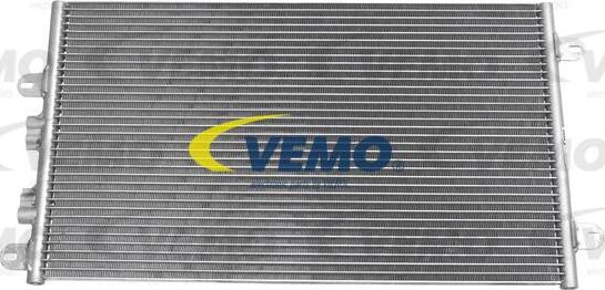 Vemo V24-62-0008 - Condensatore, Climatizzatore www.autoricambit.com