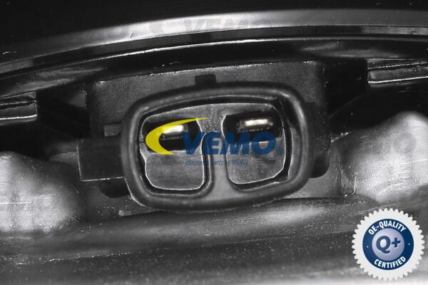 Vemo V24-15-0012 - Compressore, Climatizzatore www.autoricambit.com