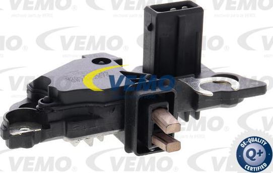 Vemo V20-77-0299 - Regolatore di tensione del generatore www.autoricambit.com