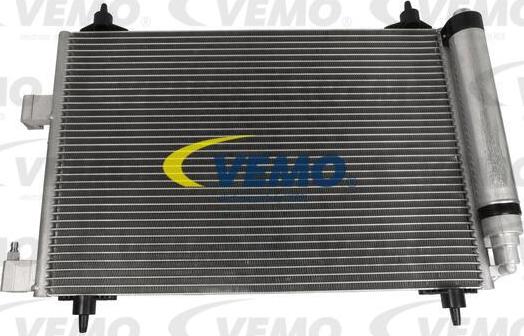 Vemo V22-62-0006 - Condensatore, Climatizzatore www.autoricambit.com